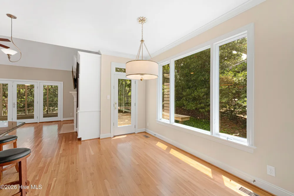 573 Coral Ridge Road Pine Knoll Shores, NC 28512