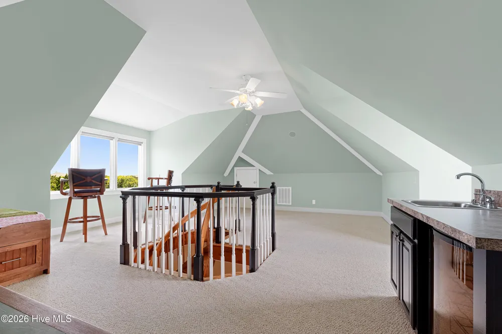 573 Coral Ridge Road Pine Knoll Shores, NC 28512