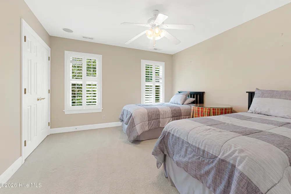 573 Coral Ridge Road Pine Knoll Shores, NC 28512