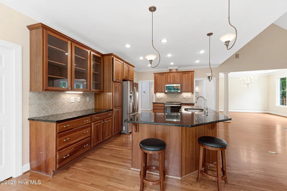 573 Coral Ridge Road Pine Knoll Shores, NC 28512