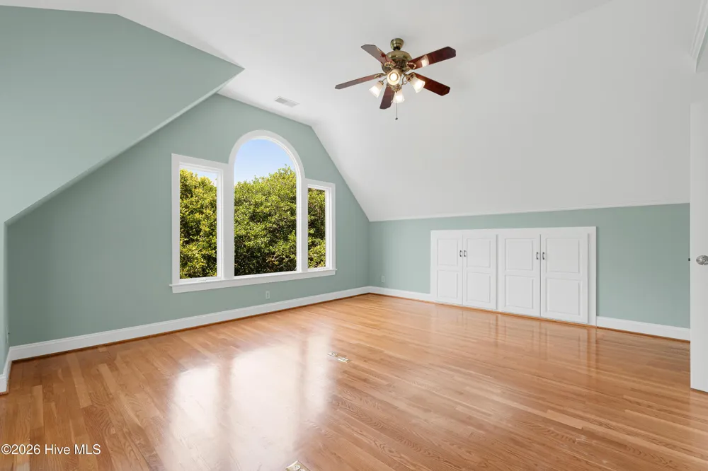 573 Coral Ridge Road Pine Knoll Shores, NC 28512