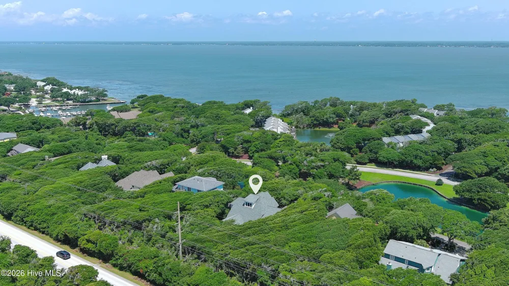 573 Coral Ridge Road Pine Knoll Shores, NC 28512