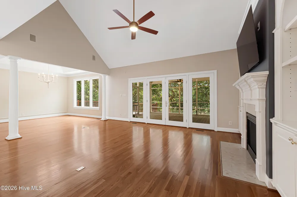 573 Coral Ridge Road Pine Knoll Shores, NC 28512
