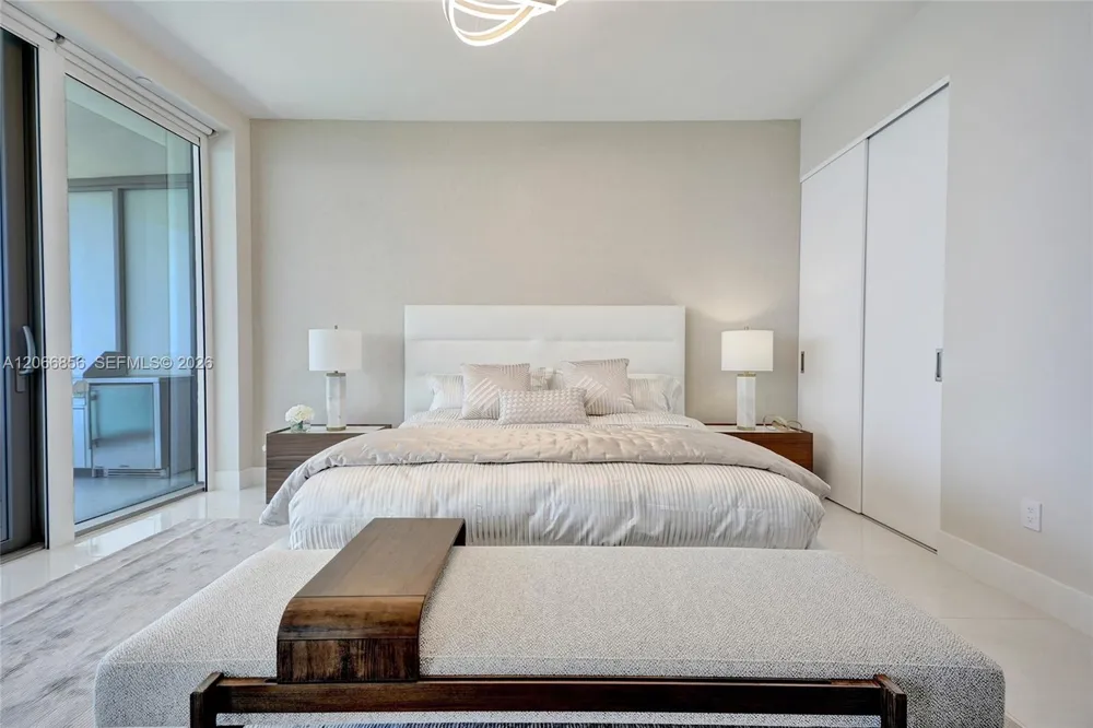 18975 Collins Ave #2303 Sunny Isles Beach, FL 33160