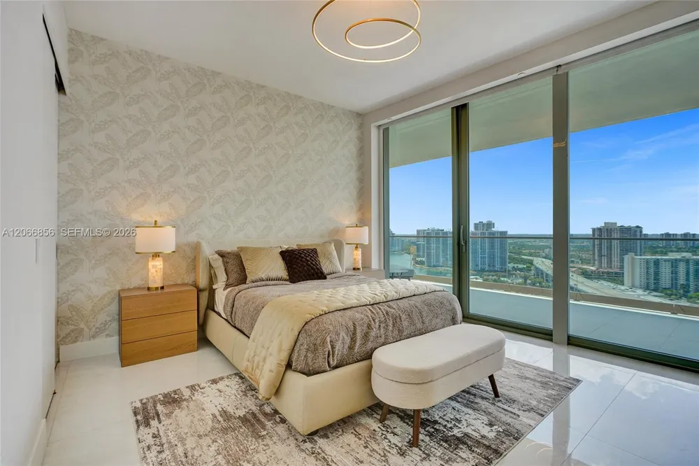18975 Collins Ave #2303 Sunny Isles Beach, FL 33160