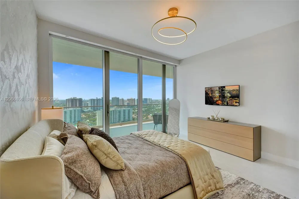 18975 Collins Ave #2303 Sunny Isles Beach, FL 33160