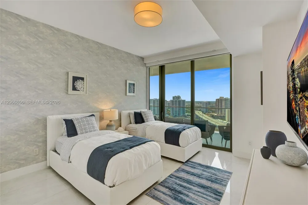 18975 Collins Ave #2303 Sunny Isles Beach, FL 33160