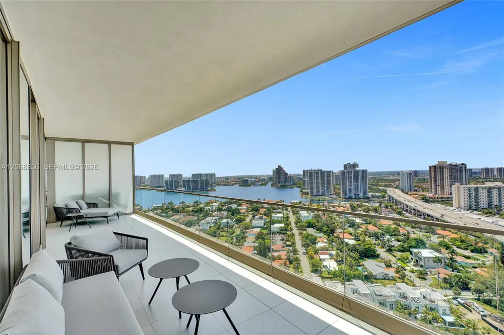 18975 Collins Ave #2303 Sunny Isles Beach, FL 33160