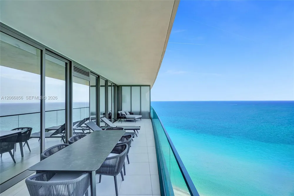 18975 Collins Ave #2303 Sunny Isles Beach, FL 33160