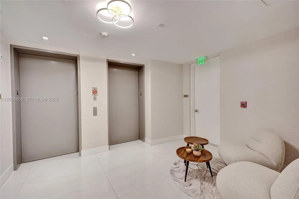 18975 Collins Ave #2303 Sunny Isles Beach, FL 33160
