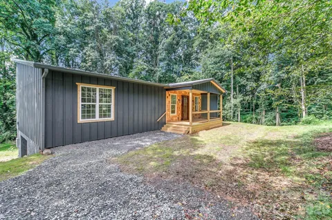 19 Green Valley Road