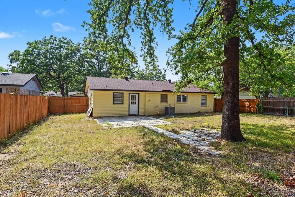 3104 Forestdale Lane Balch Springs, TX 75180