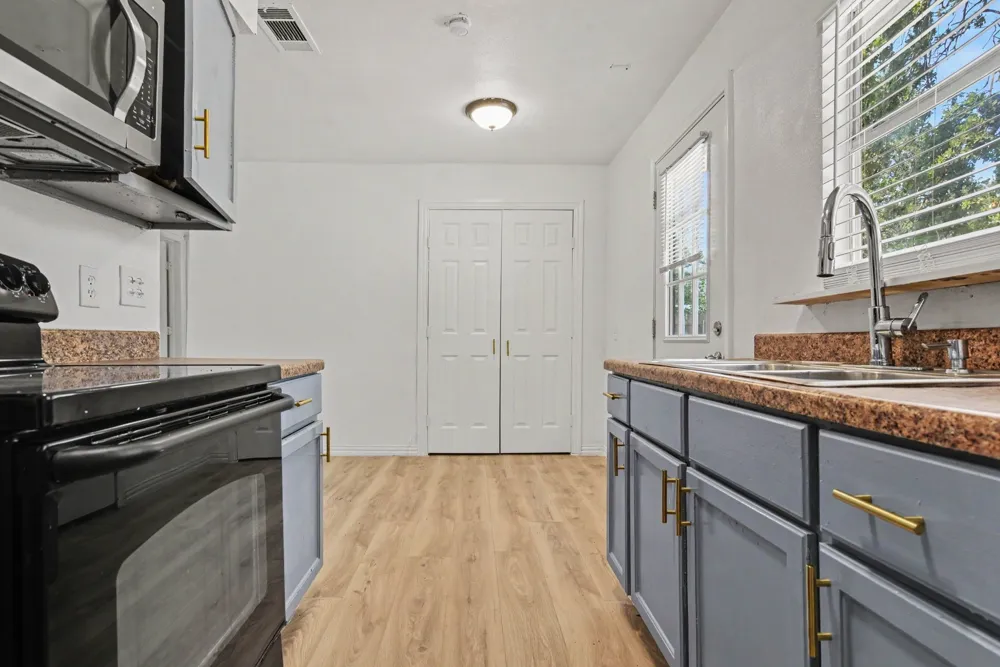 3104 Forestdale Lane Balch Springs, TX 75180