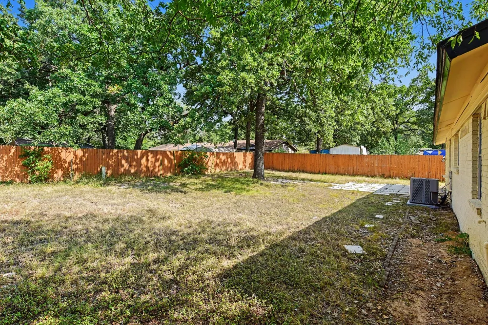 3104 Forestdale Lane Balch Springs, TX 75180