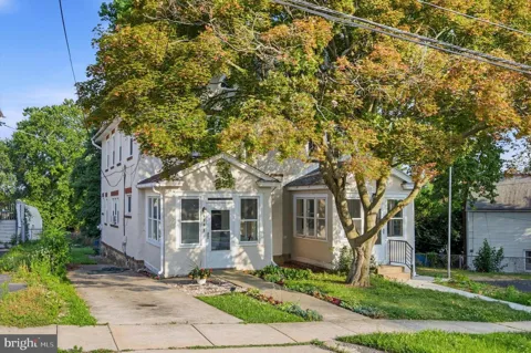 622 SENECA AVENUE