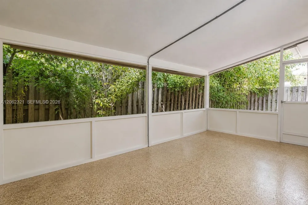 2115 NE 15th Ave Wilton Manors, FL 33305