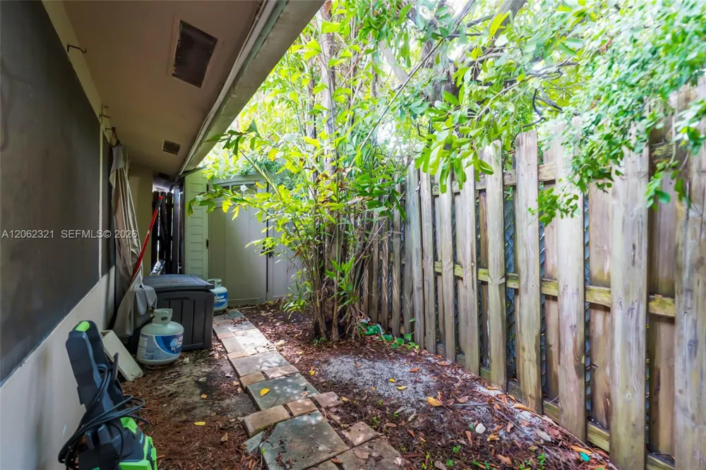 2115 NE 15th Ave Wilton Manors, FL 33305