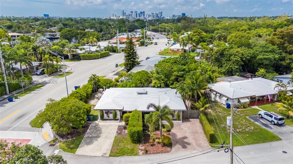 2115 NE 15th Ave Wilton Manors, FL 33305