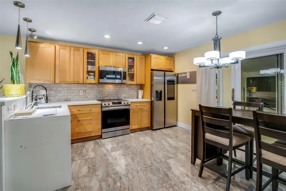 2115 NE 15th Ave Wilton Manors, FL 33305