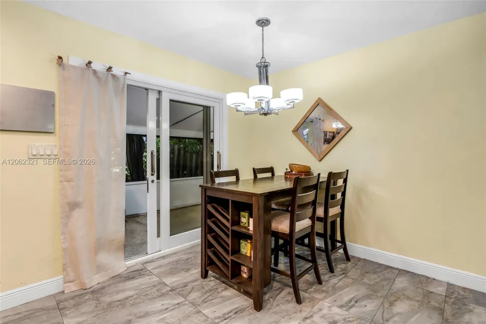 2115 NE 15th Ave Wilton Manors, FL 33305