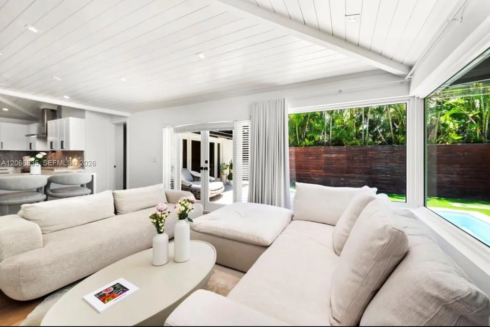 5711 Michelangelo St Coral Gables, FL 33146