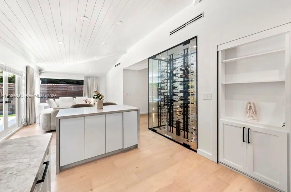 5711 Michelangelo St Coral Gables, FL 33146