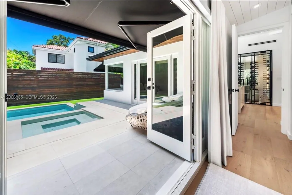 5711 Michelangelo St Coral Gables, FL 33146