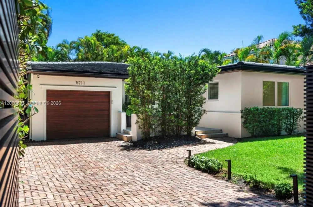 5711 Michelangelo St Coral Gables, FL 33146