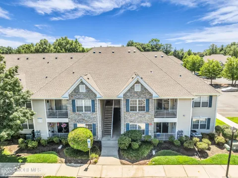 1029 Wedgewood Circle