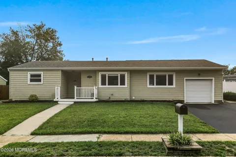 935 Gloucester Drive