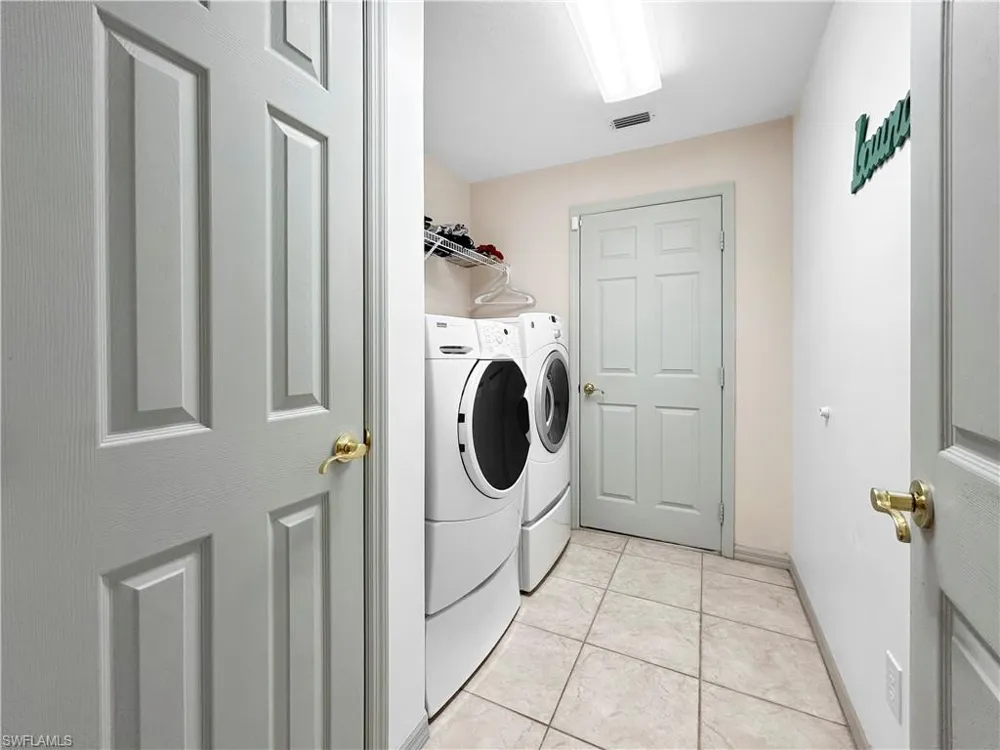 2716 SW 20th Avenue ocala, FL 34471