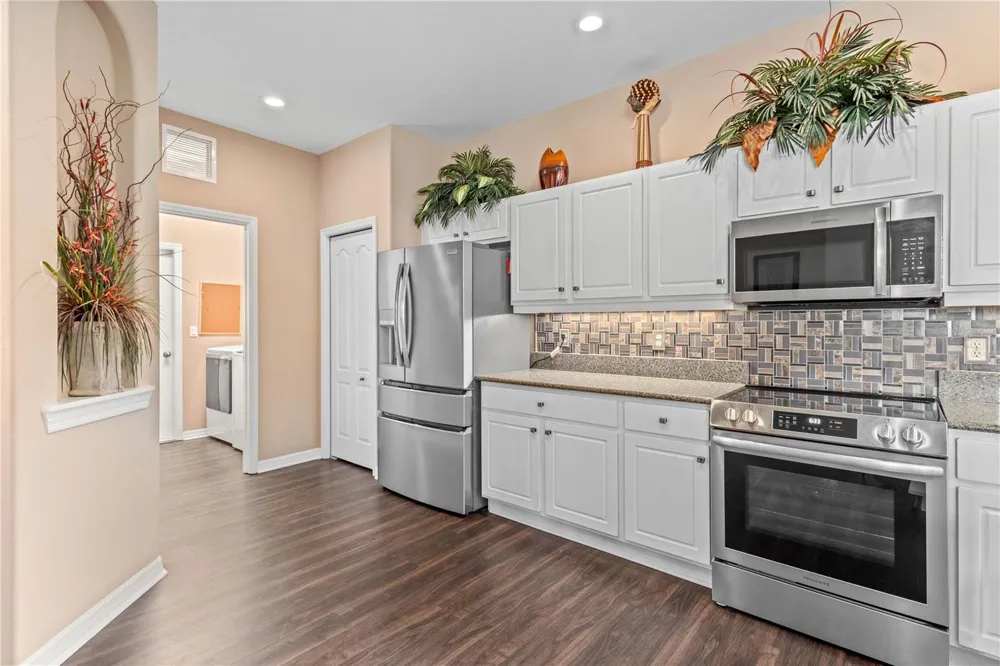5064 WHISPERING OAKS DRIVE North Port, FL 34287