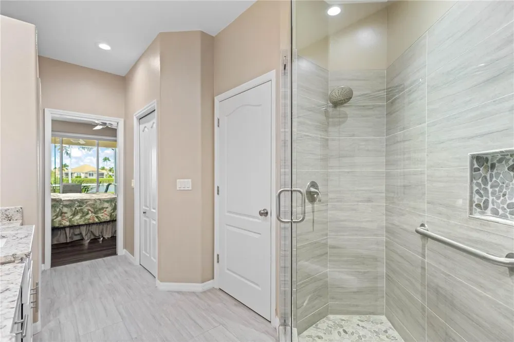 5064 WHISPERING OAKS DRIVE North Port, FL 34287