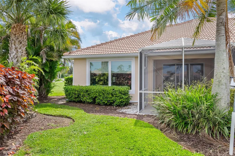 5064 WHISPERING OAKS DRIVE North Port, FL 34287