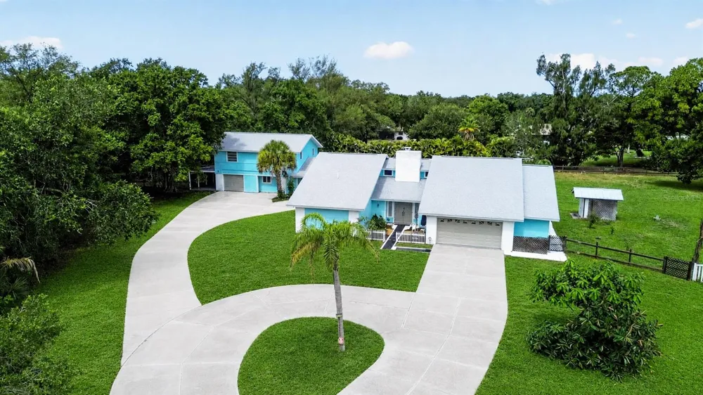 1305 GREENFIELD CIRCLE Venice, FL 34292