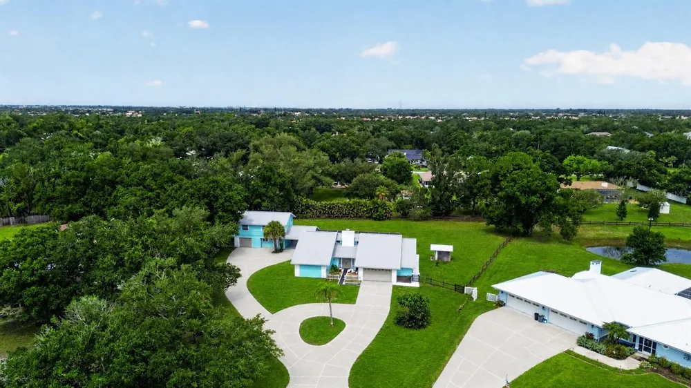 1305 GREENFIELD CIRCLE Venice, FL 34292