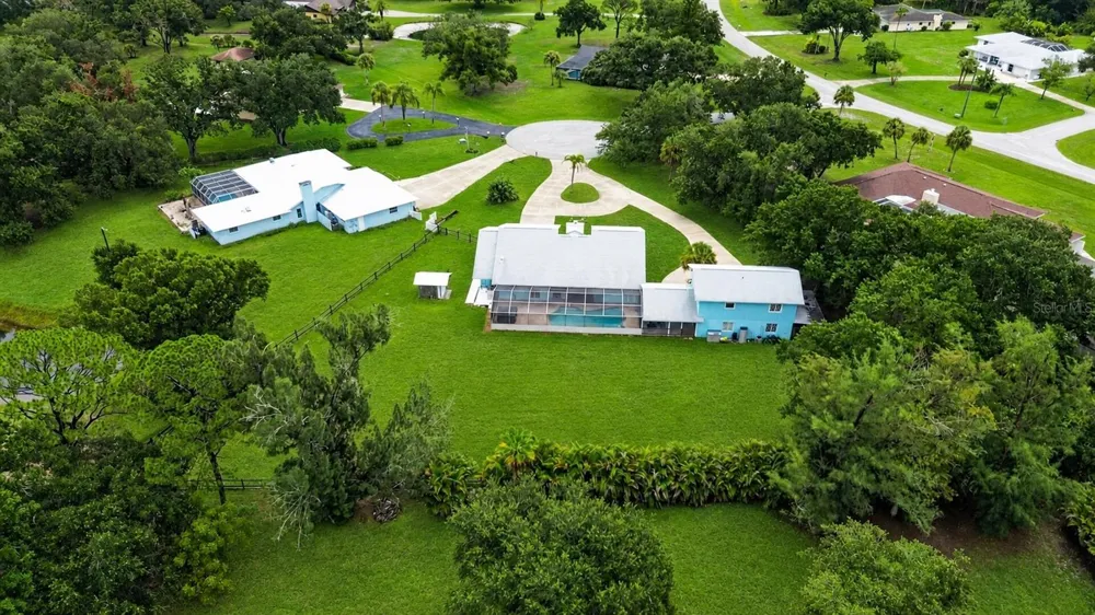 1305 GREENFIELD CIRCLE Venice, FL 34292