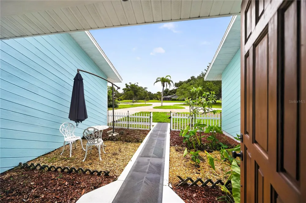 1305 GREENFIELD CIRCLE Venice, FL 34292