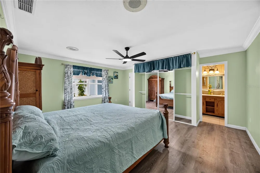 1305 GREENFIELD CIRCLE Venice, FL 34292
