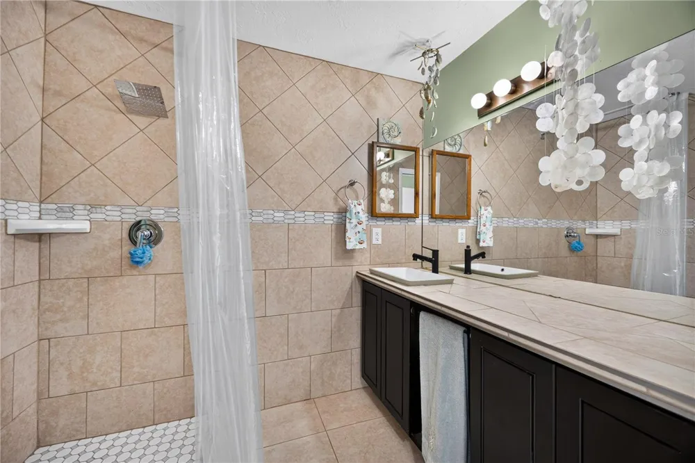 1305 GREENFIELD CIRCLE Venice, FL 34292