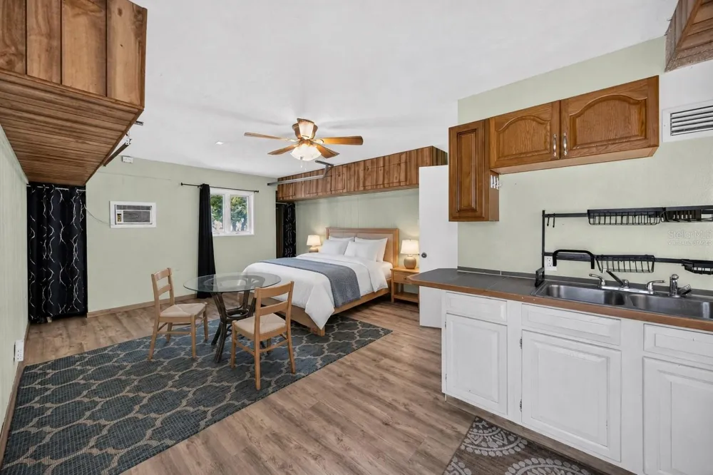 1305 GREENFIELD CIRCLE Venice, FL 34292