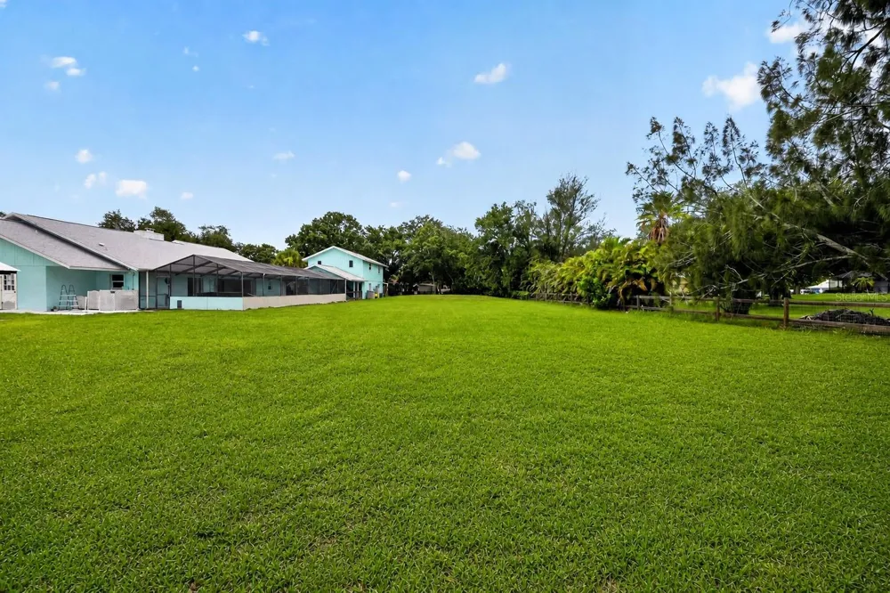 1305 GREENFIELD CIRCLE Venice, FL 34292
