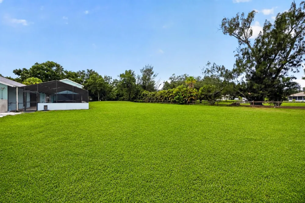1305 GREENFIELD CIRCLE Venice, FL 34292