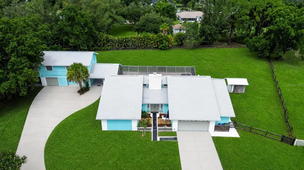 1305 GREENFIELD CIRCLE Venice, FL 34292
