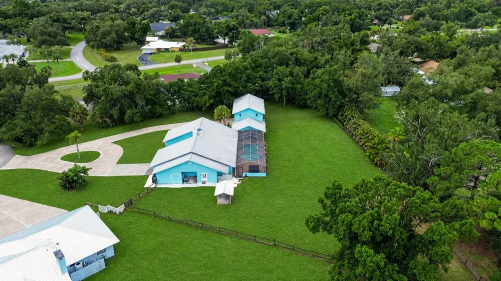 1305 GREENFIELD CIRCLE Venice, FL 34292