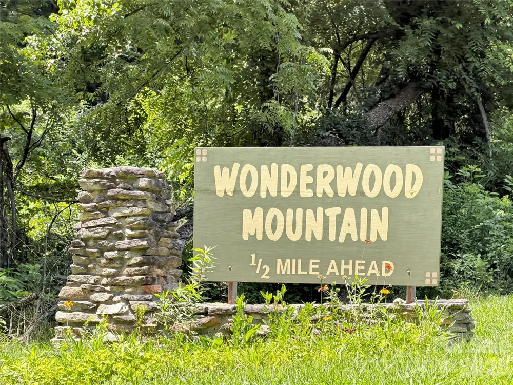 170 Wonderwood Lane Clyde, NC 28721