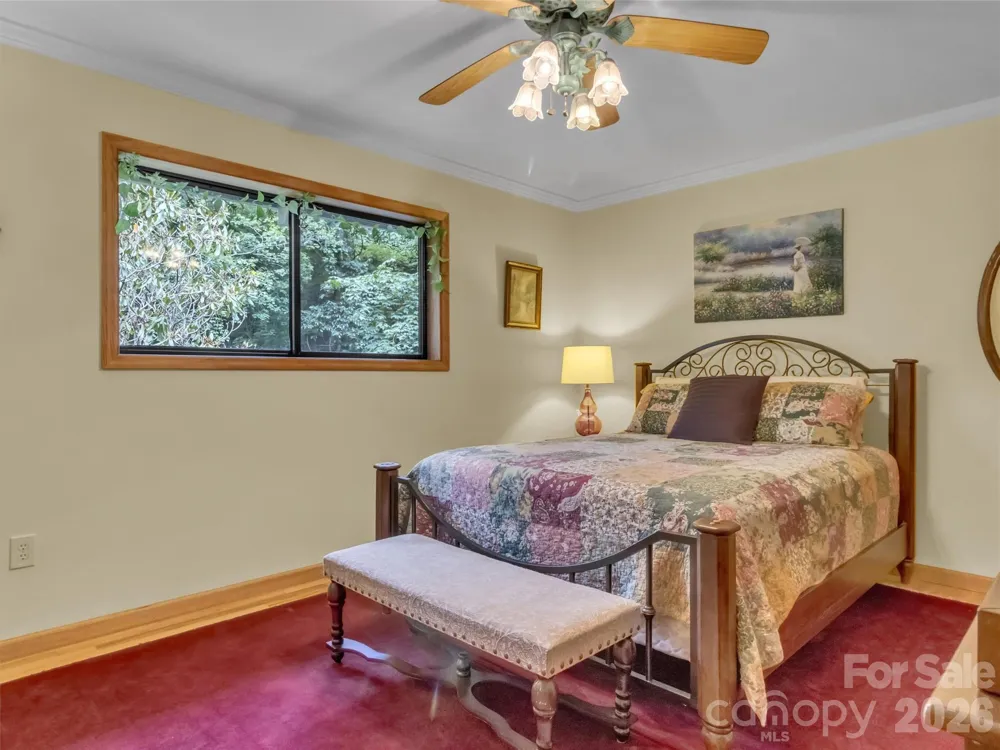 170 Wonderwood Lane Clyde, NC 28721