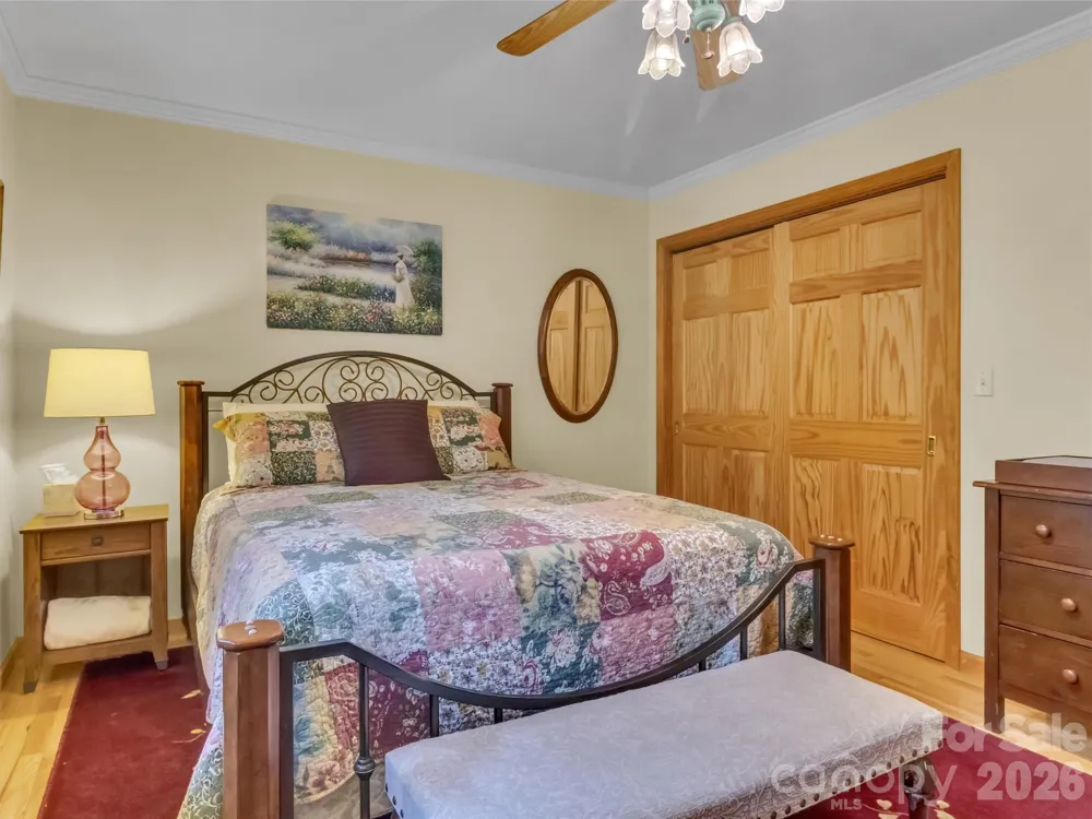 170 Wonderwood Lane Clyde, NC 28721