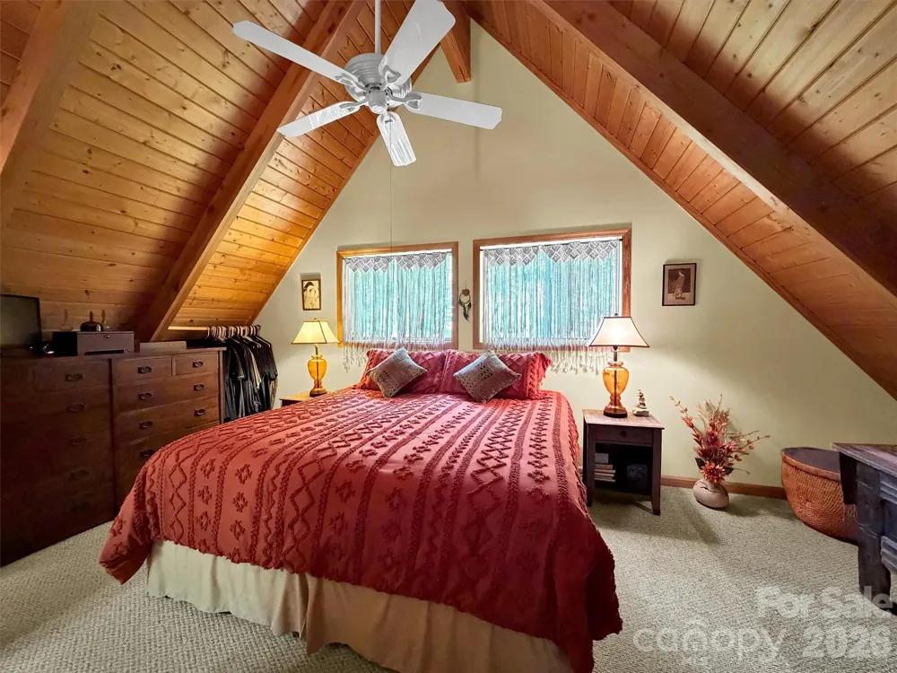 170 Wonderwood Lane Clyde, NC 28721