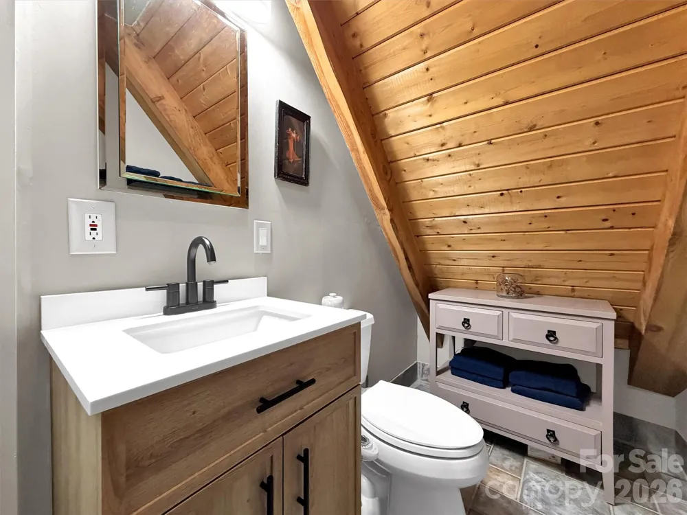 170 Wonderwood Lane Clyde, NC 28721